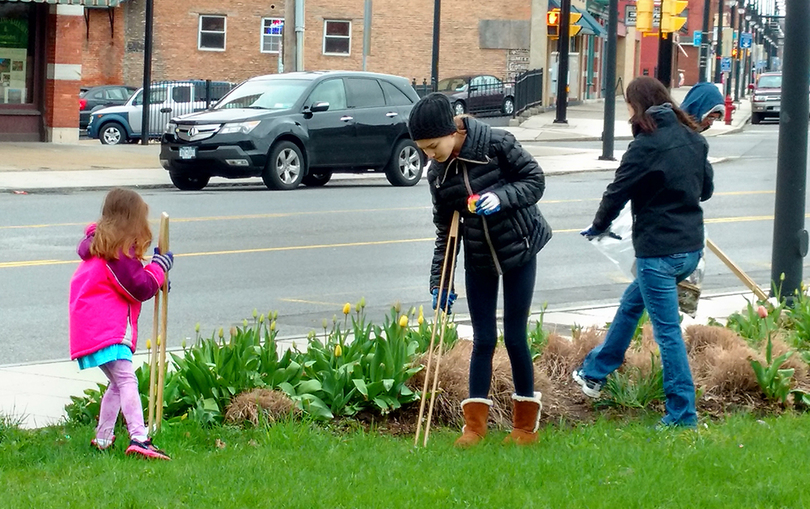 Local organizations ‘Clean up ‘Cuse’ this Earth Day