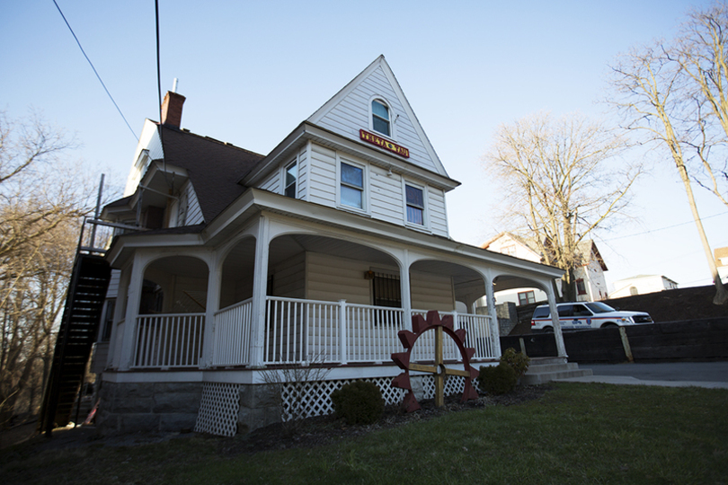 4 students involved in Theta Tau videos join lawsuit against SU