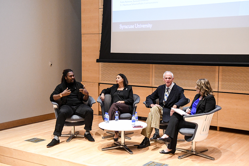 Professors discuss social media’s impact on activism at SU lecture