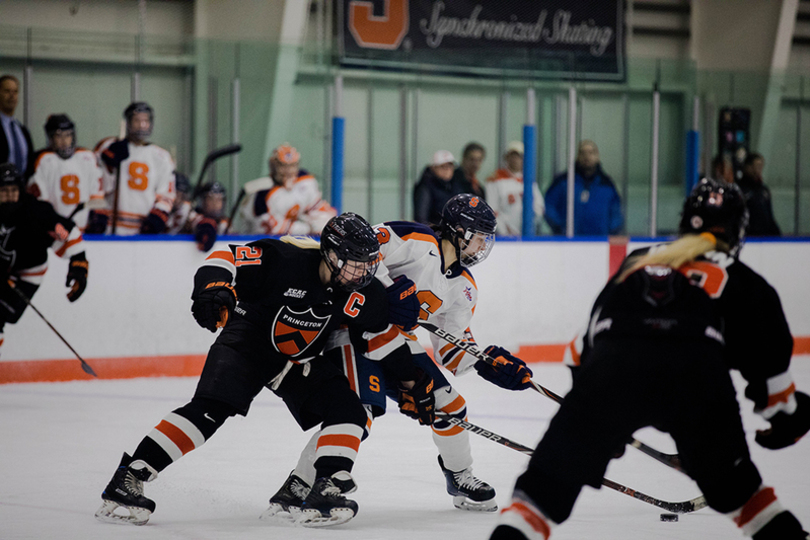 Orange blow 2 goal lead in 3rd period, lose to RIT 6-4