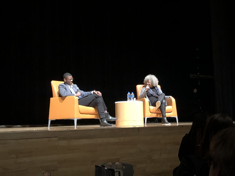 Activist Angela Davis discusses social justice with SU audience