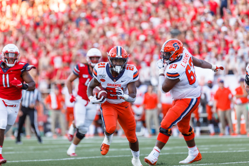 Syracuse’s backs carry offense with 3 touchdowns in 24-0 win against Liberty