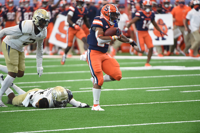 After delayed kickoff, SU cruises past Georgia Tech, 37-20, for 1st win