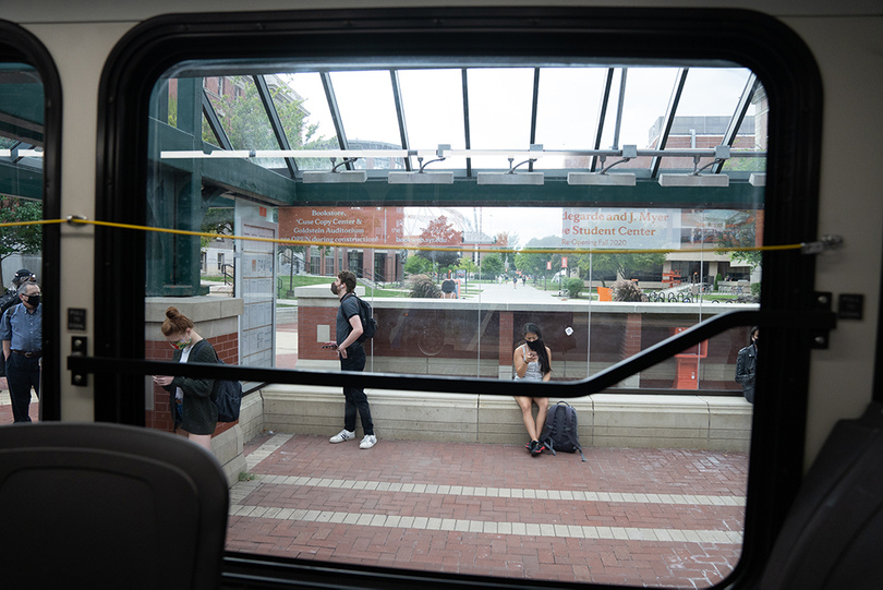 Students feel unsafe riding SU buses due to risk of coronavirus spread