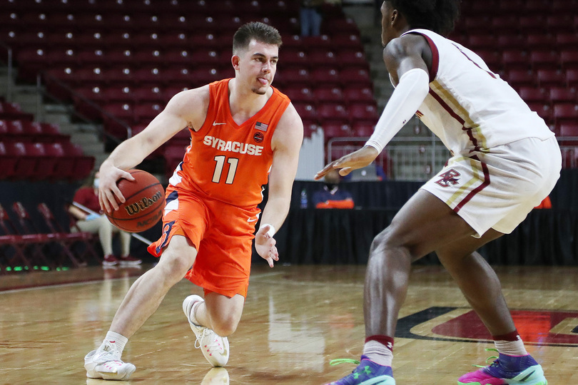 Joe Girard III ends shooting slump with 17 points against Boston College