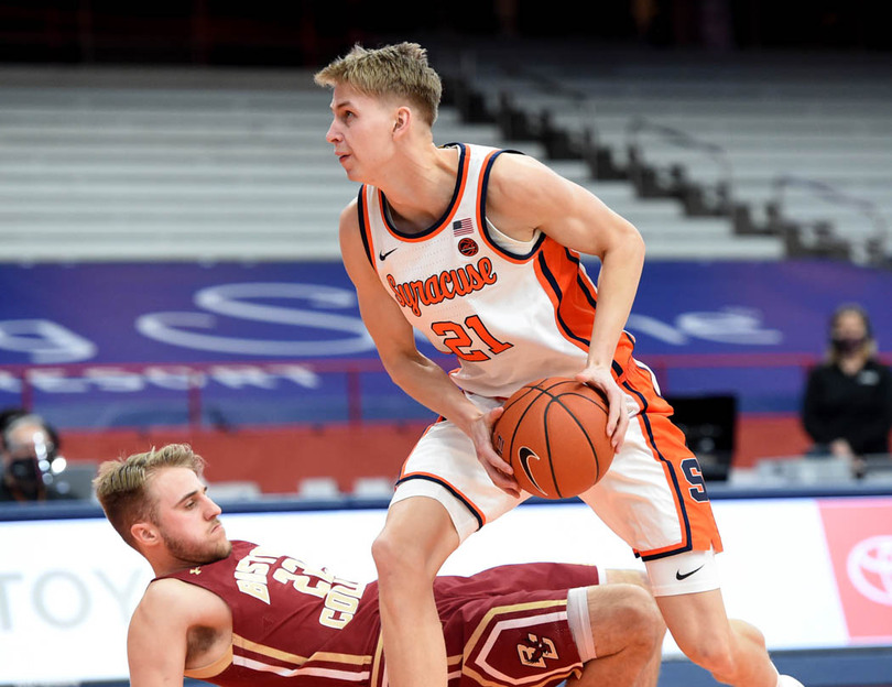 Dolezaj’s development as an all-around center sparks SU’s offense