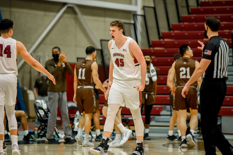 &#8216;Point Center&#8217; Neal Quinn leads Lafayette as pass-first big man