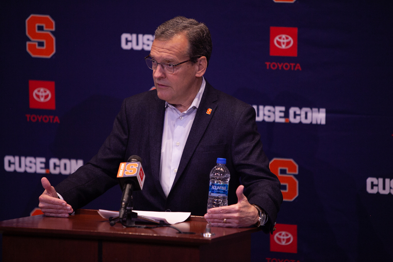 John Wildhack announces Dino Babers will return for 2022 season