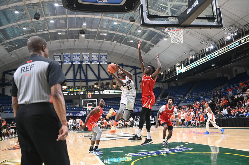 Boeheim’s Army controls the paint in blowout victory over Team Gibson